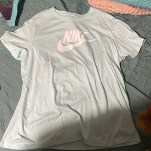Nike T-shirt